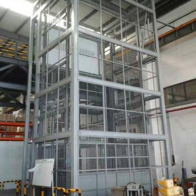 老城镇导轨式升降平台货梯