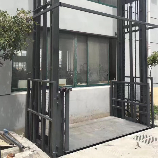 老城镇5吨室外升降货梯